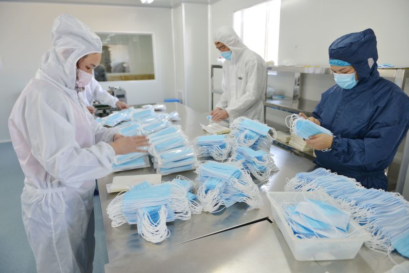Près de 65 millions de masques médicaux exportés en janvier